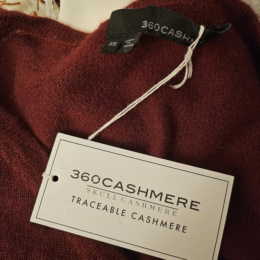 360 Cashmere Cropped Wrap Top - Picture 4 of 5